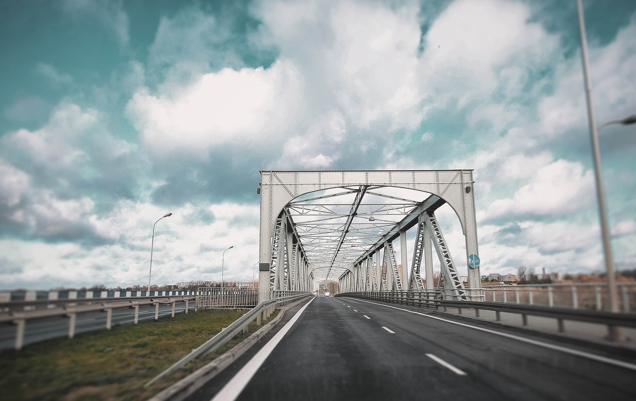 最新道路運(yùn)輸管理?xiàng)l例重塑行業(yè)生態(tài)，推動(dòng)高質(zhì)量發(fā)展
